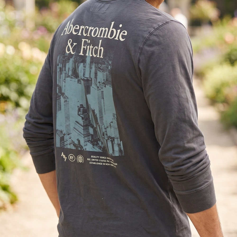 Abercrombie & Fitch Mens Long Sleeve NYC Skyline Graphic Soft Tee Faded Black
